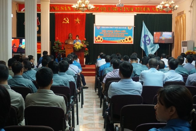 Hội nghị tổng kết Tháng công nhân gắn với tháng An toàn vệ sinh lao động – Phòng chống cháy nổ; Giao lưu giữa Ban lãnh đạo Công ty Nước sạch Hà Nội với công nhân trực tiếp năm 2018